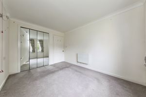 BEDROOM- click for photo gallery